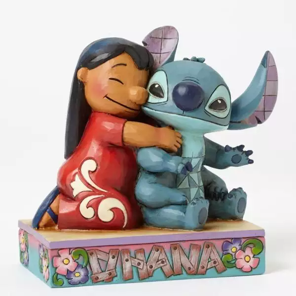 Enesco Disney - Lilo And Stitch - Figurine 12 Cm - Showcase Collection - Traditions - Ohana Means Family 1 Enesco Disney - Lilo And Stitch - Figurine 12 Cm - Showcase Collection - Traditions - Ohana Means Family