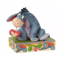 Enesco Disney - Winnie The Pooh - Figurine 8 Cm - Traditions - Showcase Collection - Heart On A String