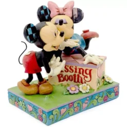 Disney - Mickey Mouse - Figurine 16 Cm - Showcase Collection - Traditions - Kissing Booth Mickey And Minnie -Cineverse Promos Magasin 0045544956048 002.jpg