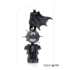 Dc Comics - Batman Returns - Figurine En Résine 34 Cm - Iron Studios - Batman